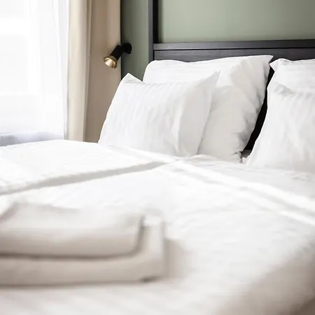 Youngmann House 4* براغ