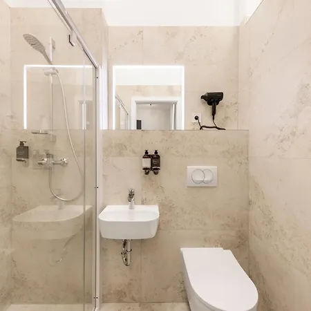 Youngmann House Hotel 4*