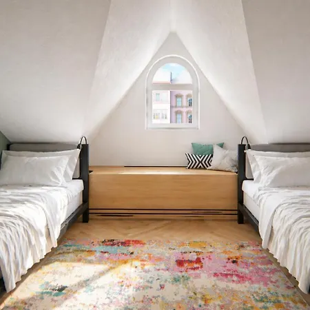 Youngmann House 4*